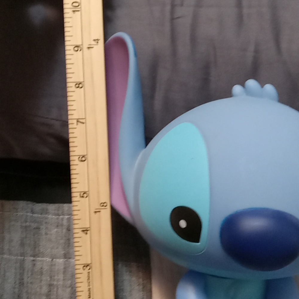 Stitch figural bank - Picture 4 of 5